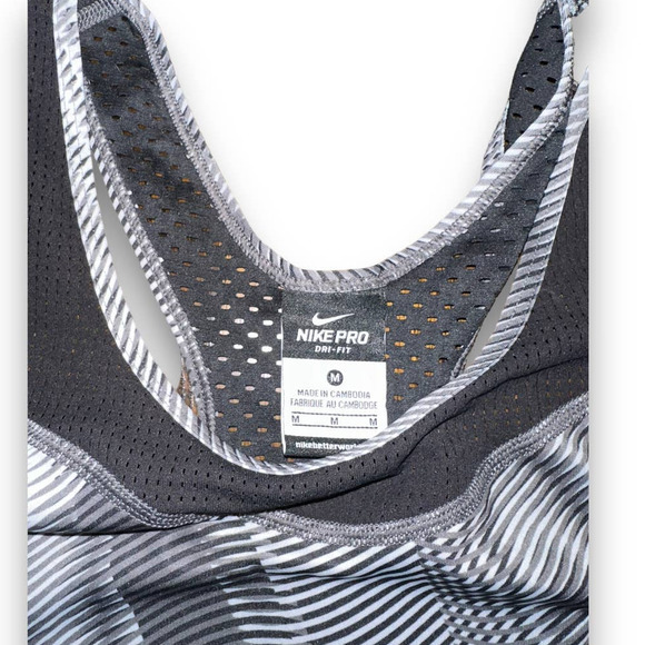 Nike Pro Tank‎ Top Dri-Fit Hypercool Frequency Sz- Medium - Picture 4 of 4